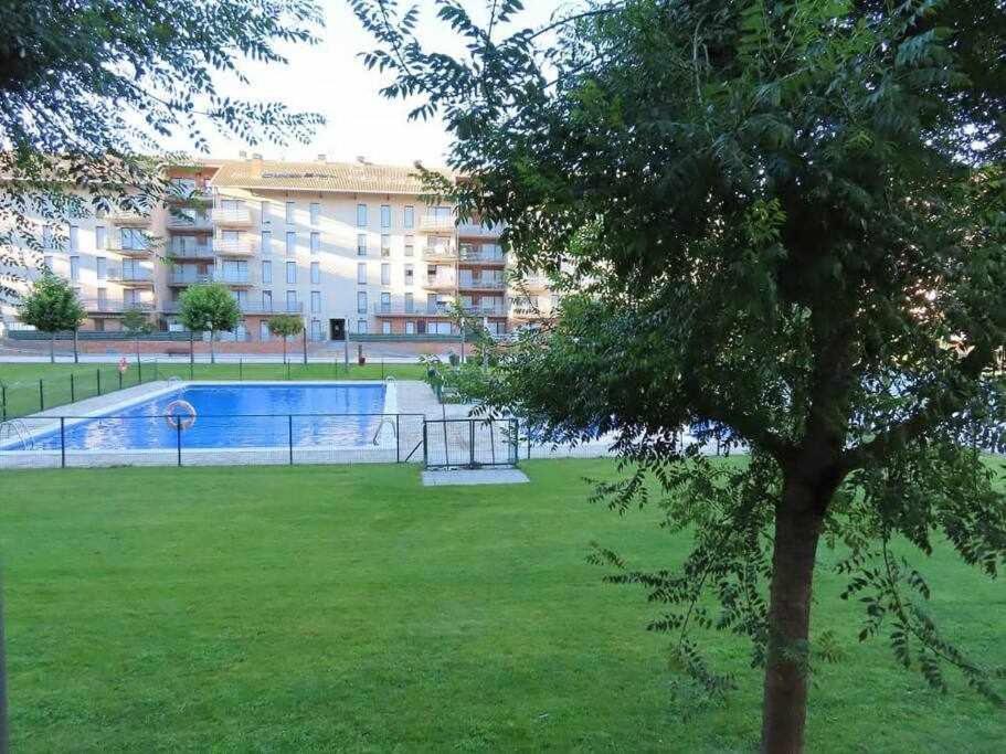Precioso Atico Con Bonitas Vistas A La Pena Oroel Apartment Jaca Bagian luar foto