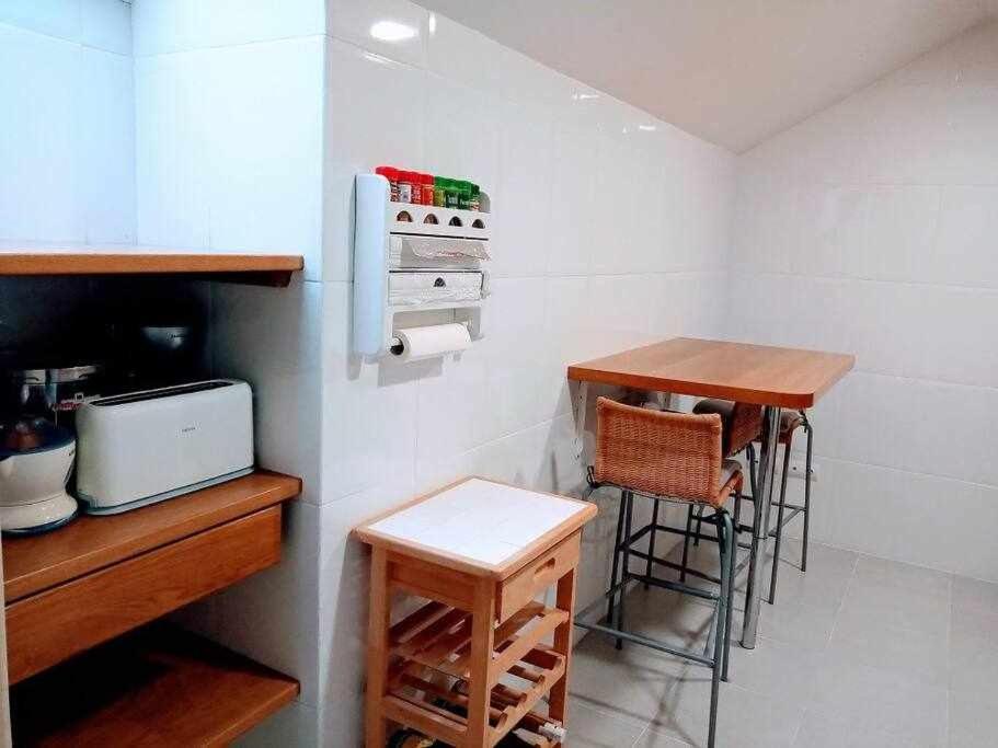 Precioso Atico Con Bonitas Vistas A La Pena Oroel Apartment Jaca Bagian luar foto