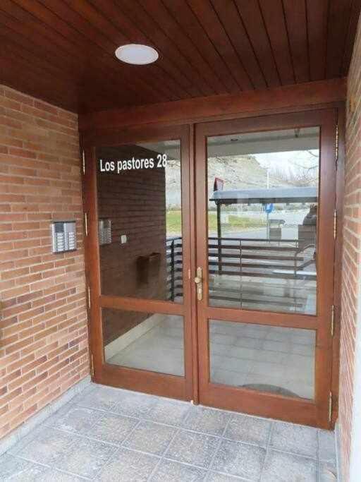 Precioso Atico Con Bonitas Vistas A La Pena Oroel Apartment Jaca Bagian luar foto