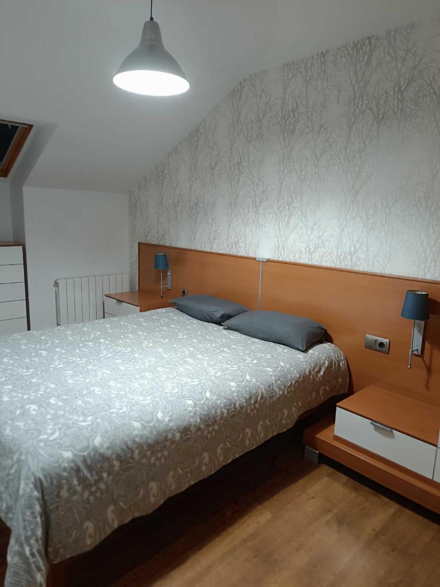 Precioso Atico Con Bonitas Vistas A La Pena Oroel Apartment Jaca Bagian luar foto