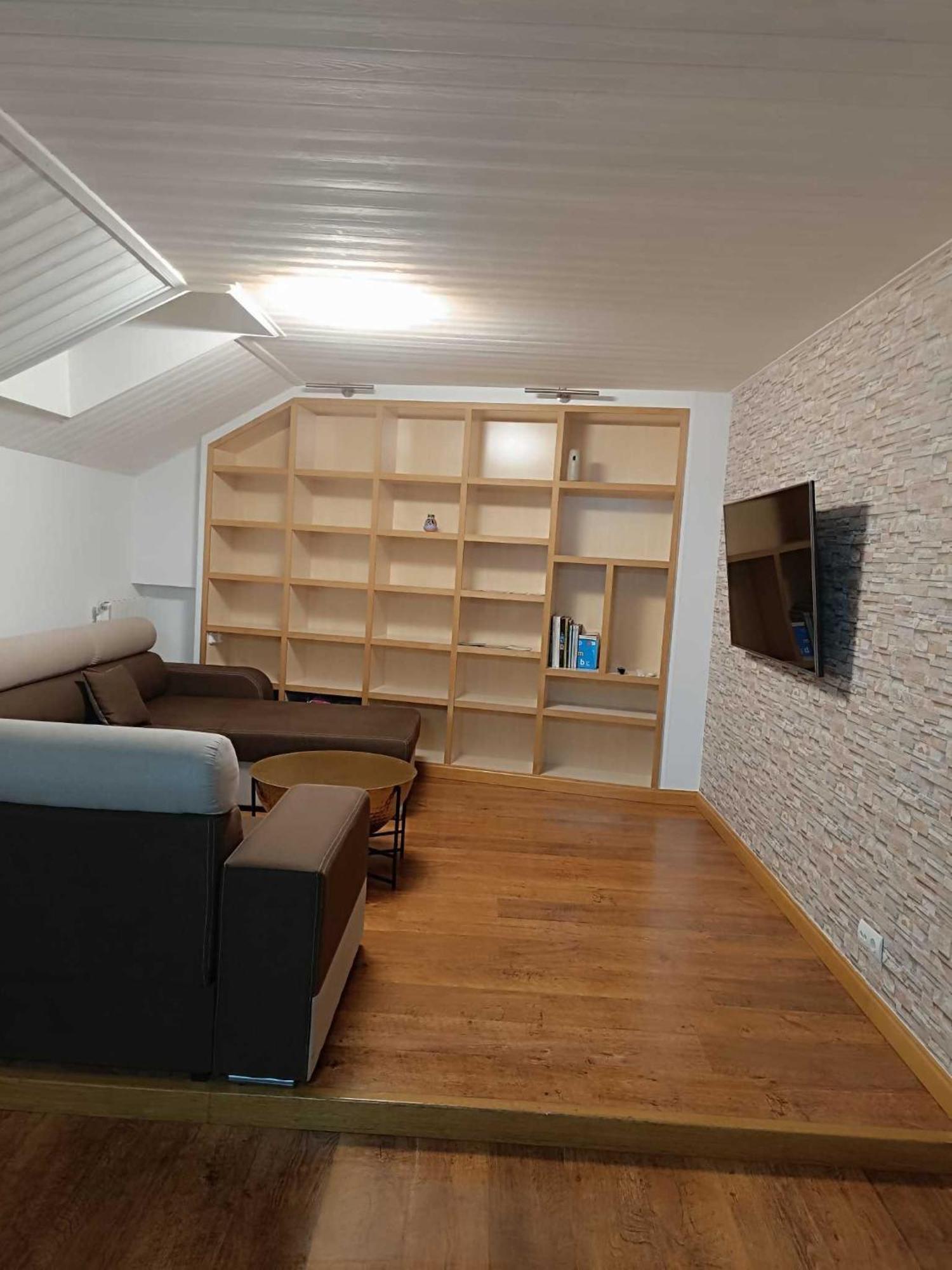 Precioso Atico Con Bonitas Vistas A La Pena Oroel Apartment Jaca Bagian luar foto
