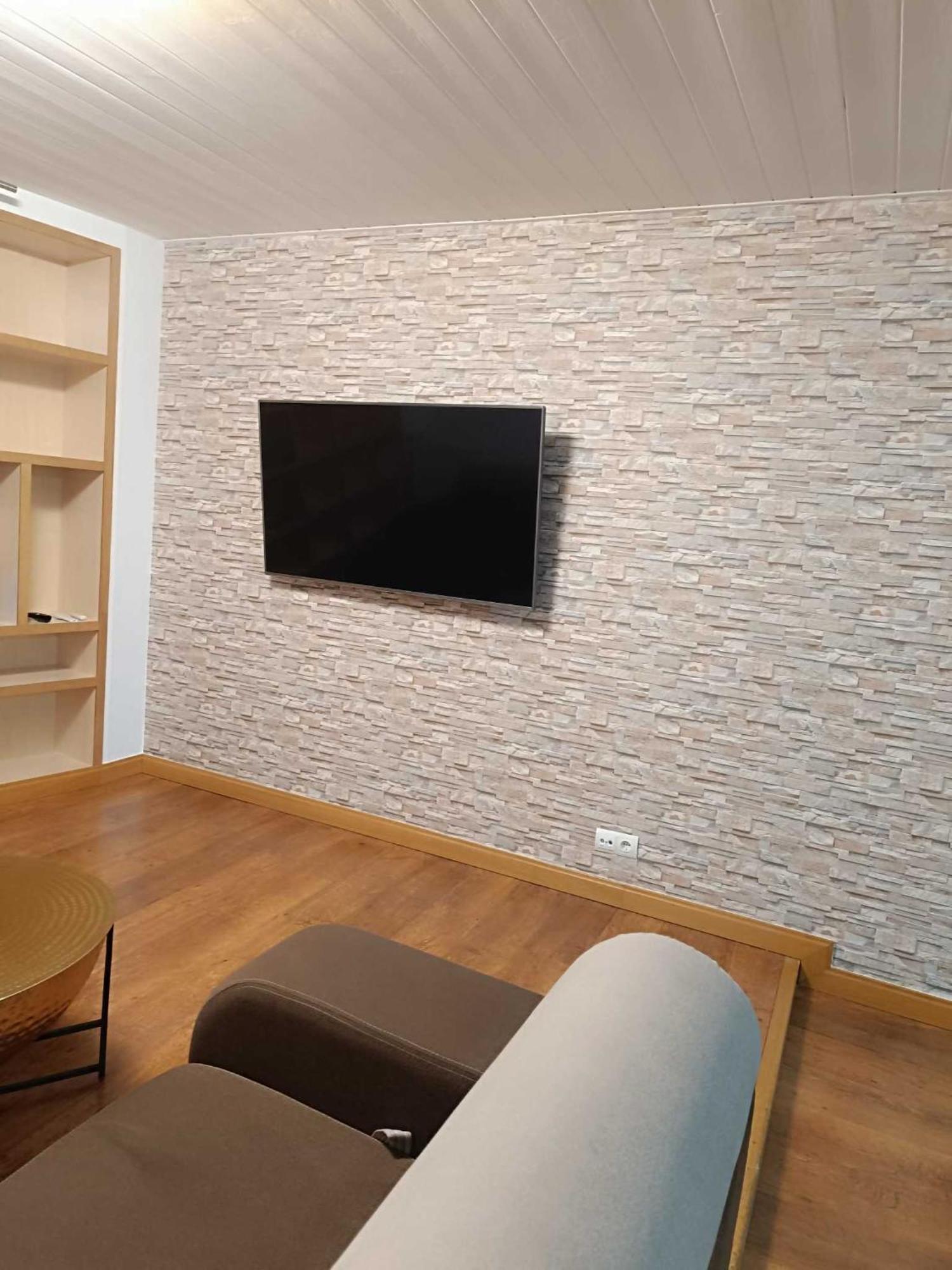 Precioso Atico Con Bonitas Vistas A La Pena Oroel Apartment Jaca Bagian luar foto